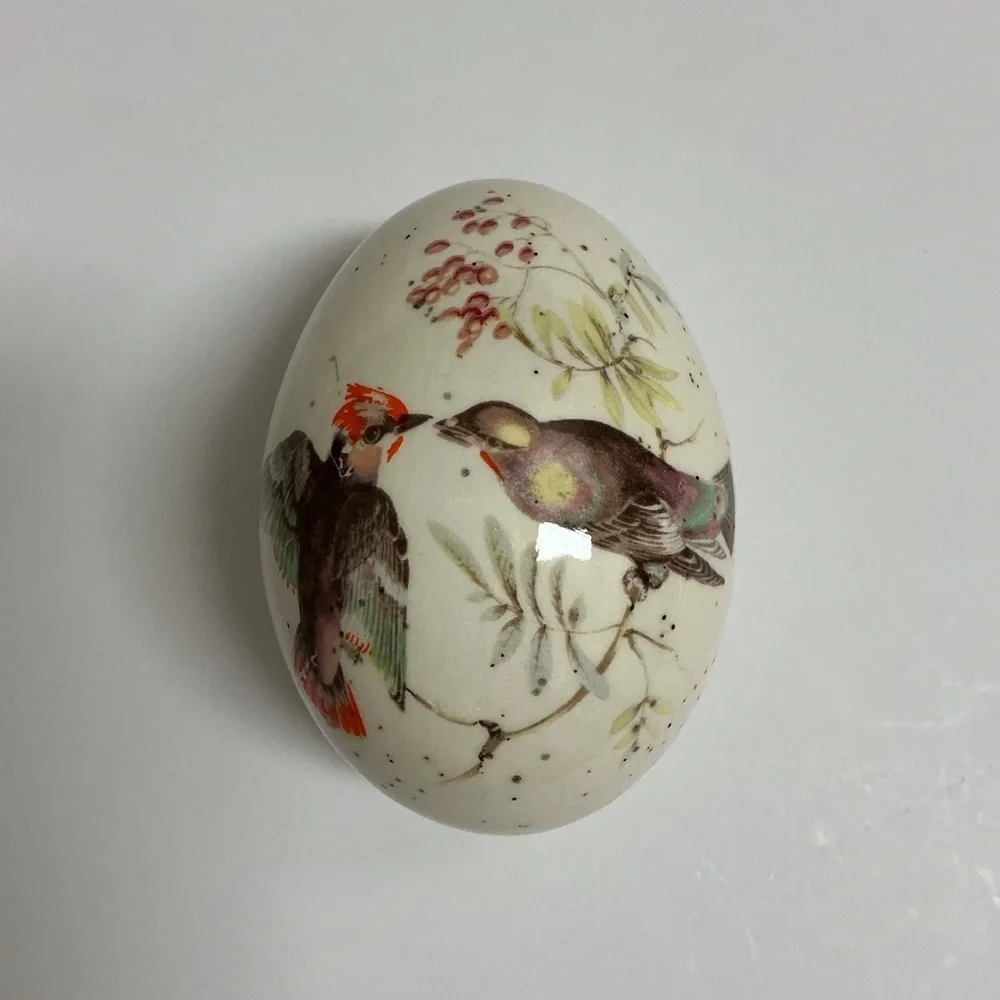 Red Finch Brown Birds on Ceramic Speckled Egg Berries Transferware Decor Vintage